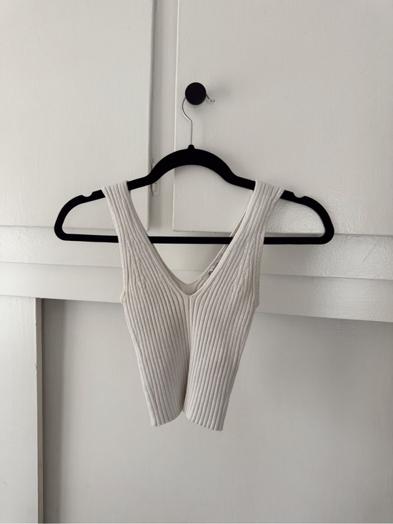 Madewell Tops - Madewell Ribbed V‑Neck Sweater Knit Tank Top - Cream